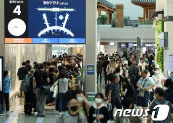 겁나게 오른 항공권값, 국제유가는 거들 뿐…’진짜 이유’ 있다