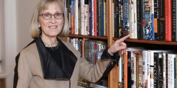 “남녀 격차 주요 원인 밝혀” 노벨경제학상에 클라우디아 골딘