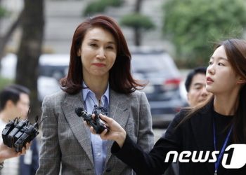 노소영 “30년 결혼생활 이렇게 막 내려 참담…법에 의해 가정이 지켜지길”