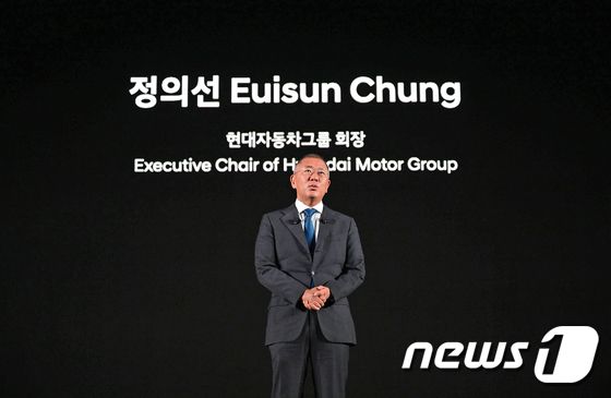 “치킨게임 뚫고 간다” 현대차의 전기차 자신감…그래도 살필 것들