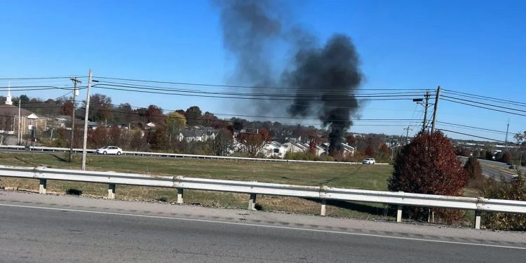 차량 폭발로 아기 사망했는데, 용의자는 도주
