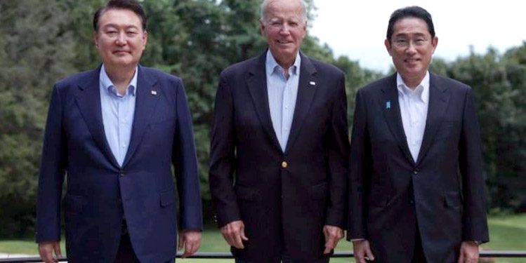 윤 대통령, 샌프란시스코서 바이든·기시다와 회동…3개월만