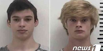 “성적 낮게 줘서”…교사 살해한 美 10대 소년 2명 모두 종신형