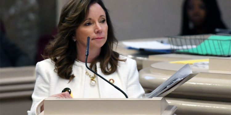 듀보스 주하원의원, 주정부에 여성 참여 장려차 “걸스데이” 개최