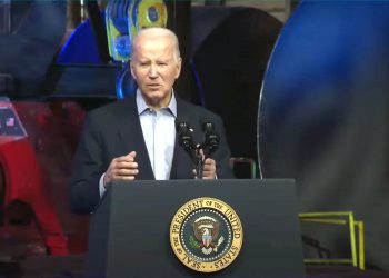 바이든 또 말실수…CS윈드 美공장 찾아 “난 미스터 문과 친구”