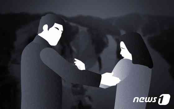 미대 교수, 딸또래 제자에게 “여자로 보여, 네 흉터도 섹시…나랑 사귀자”