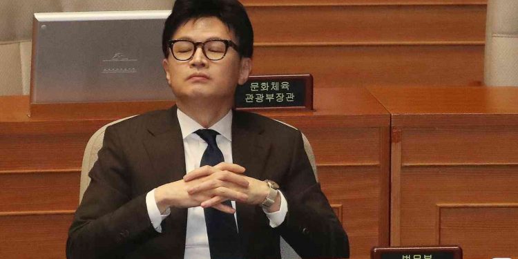 “마음 독해졌다”는 한동훈…국힘 “배 12척 한동훈에 맡겨보자”