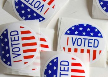 민주주의 위협하는 가짜정보