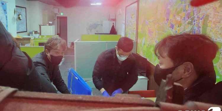 경찰, ‘이재명 대표 급습’ 피의자 구속영장 신청…살인미수 혐의