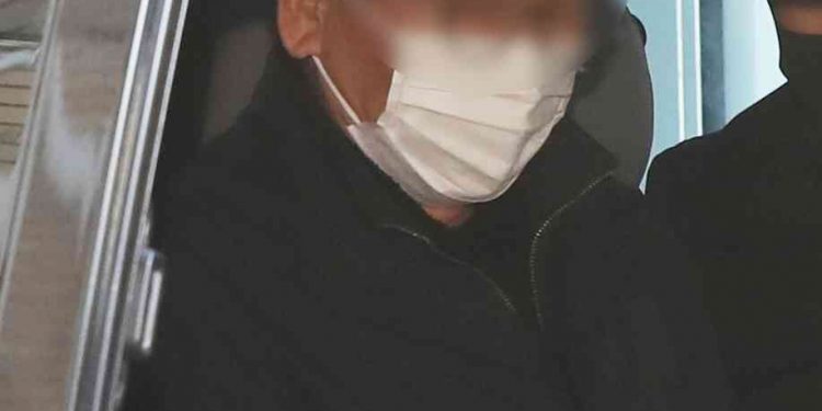 이재명 공격 60대男, 단 한가지 요구 “책”…유치장서 삼국지 삼매경