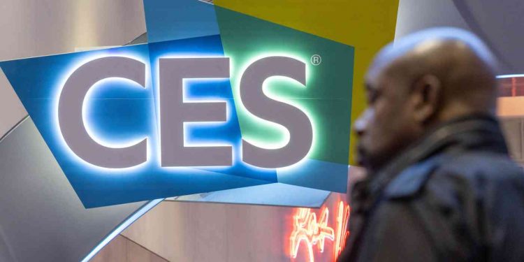 AI 기술에 눈이 ‘번쩍’…삼성·LG전자 ‘최대 가전쇼’ 홀린다[CES 2024]