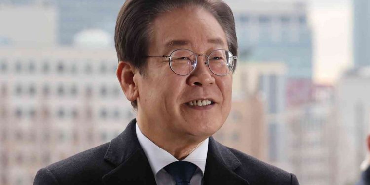 한동훈 정치개혁 공세에…이재명, 휘어진 잣대 ‘尹 심판론’