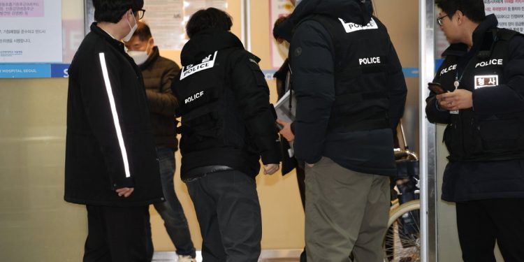 18초 간 약 17회 배현진 가격한 습격범…”키 작고 왜소”