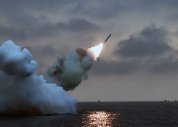 北, 김정은 시찰한 서해에서 순항미사일 발사…열흘 사이 4번