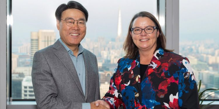최정우 포스코회장, 호주 자원장관 만나 친환경 미래사업 협력 논의