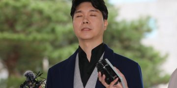 박수홍, 친형 부부에 전면전 선포…”인격 살인” 엄벌 촉구 탄원서 제출