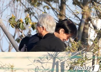 조국, 文 만나 “신당 창당해서라도 尹정권 심판…총선 승리 헌신”