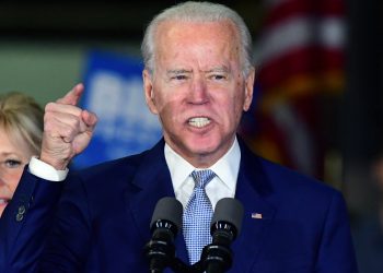 “백악관, ‘고령 바이든’ 다룬 뉴욕타임스 보도에 극노”