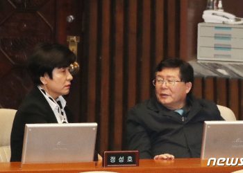 ‘하위 10%’ 설훈 “탈당 조만간 말씀…이낙연과도 논의”