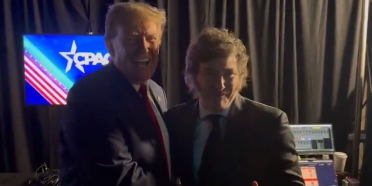 남미 트럼프 밀레이, 진짜 트럼프 만나 ‘MAGA’ 제창