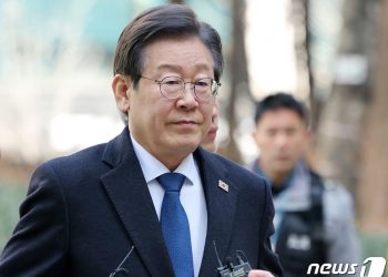 같은날 법정 출석한 이재명 부부, 양측 모두 ‘혐의 부인’