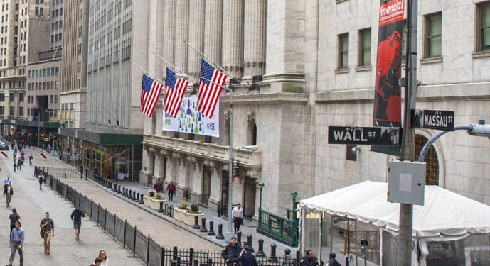 주가 ‘사상 최고’ 언제까지?…전문가 “수십 년 호시절 끝, 폭락 온다”