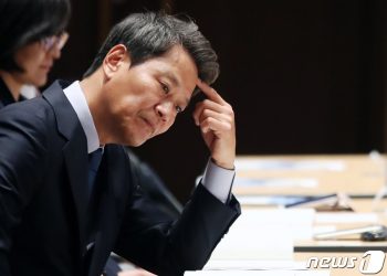 임종석 공천 배제로 루비콘강 건넌 친문vs친명…막후엔 이재명