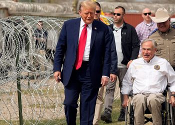 바이든-트럼프 같은날 텍사스 방문…국경 문제 재부각