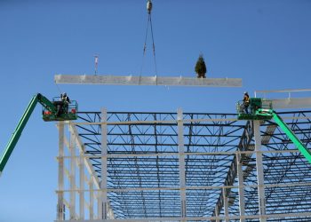 LG엔솔·혼다 美 배터리공장, 착공 1년만에 철골 공사 완료 ‘순항’