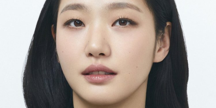 ‘파묘’ 김고은 “돈값? 자기최면 같은 말…열심히 해야죠”