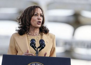 셀마에 온 카멀라 해리스 “하마스, 휴전안 받아들여야”