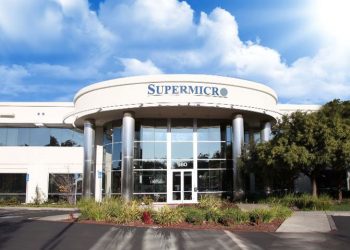 “엔비디아는 잊어라” 1년간 1000% 폭등한 슈퍼마이크로 어떤 회사?