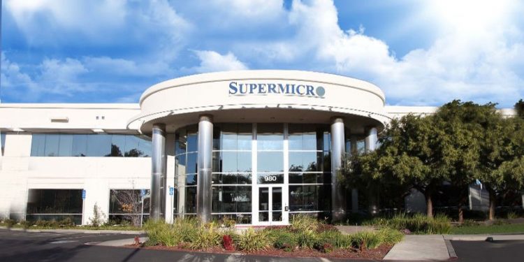 “엔비디아는 잊어라” 1년간 1000% 폭등한 슈퍼마이크로 어떤 회사?