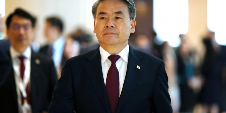 ‘논란 속 출국’ 이종섭 호주대사, 4월에 귀국…공관장회의 참석