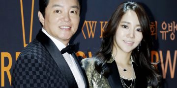 ‘이범수 파경’ 이윤진 “죄를 짓고도 뻔뻔한 상판대기”…의미심장 글