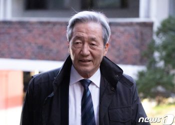 ‘정주영 23주기’ 청운동서 제사…정의선·정몽준 등 범현대가 한자리