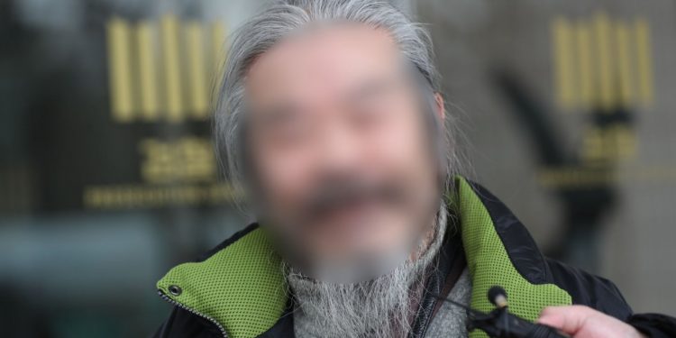 ‘무단외출’ 조두순 재수감…재판 내내 말 가로채며 “판사님 예쁘게 말해”