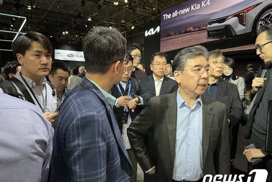 장재훈 현대차 사장 “수요 일부 둔화해도 결국 전기차 시대로 갈 것”