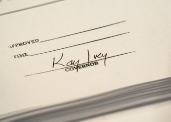 케이 아이비 “앨라배마 선거에서는 재미있는 사업이 없을 것”