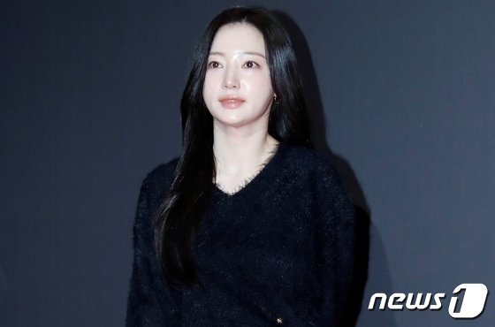 “송하윤, 친구 왕따시키고 때려 강제 전학” “터질 게 터졌다”…동창들 잇단 글