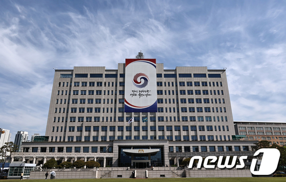 전공의 답변 기다리는 윤 대통령…”원하는 대로 대화”