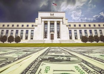 미국 금리인하 시작 6월→9월 후퇴…일각선 “인상 위험 대비해야”