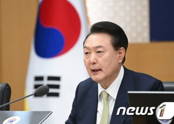 尹, ‘민심’ 전담 조직 설치 검토…’불통’ 이미지 벗겨낼까