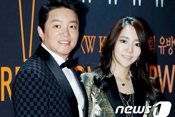 ‘이혼 조정 중’ 이윤진, 이범수 향한 저격ing “모의총포도 자진 신고”