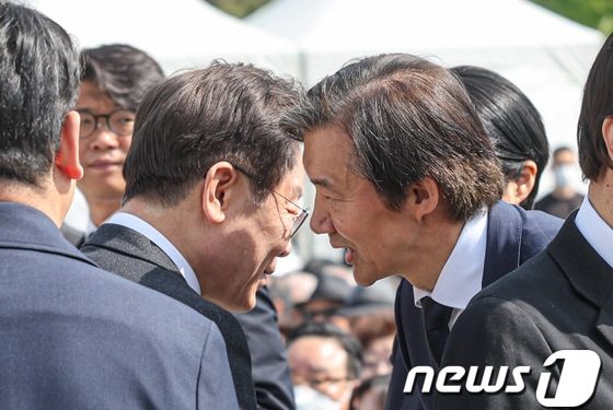 조국 체급 키우는 무대 될라…친명·이준석 ‘연석회의’ 단칼 거절