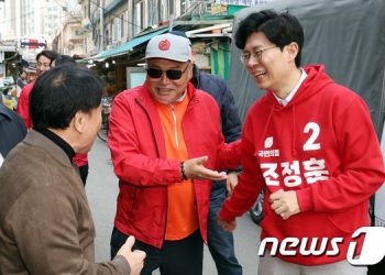 김흥국 “한동훈과 소주 한잔하고 싶다…고맙단 말도 없는 여권엔 섭섭”