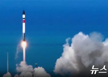 한반도 정밀 감시 초소형군집위성 1호기 우주 발사 성공까지