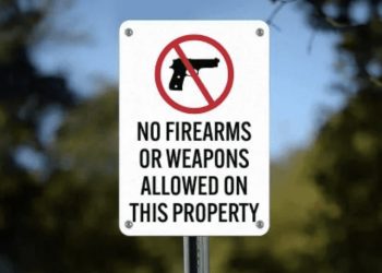 학생이 학교에 총기 가져오면 부모 처벌하는 법 추진