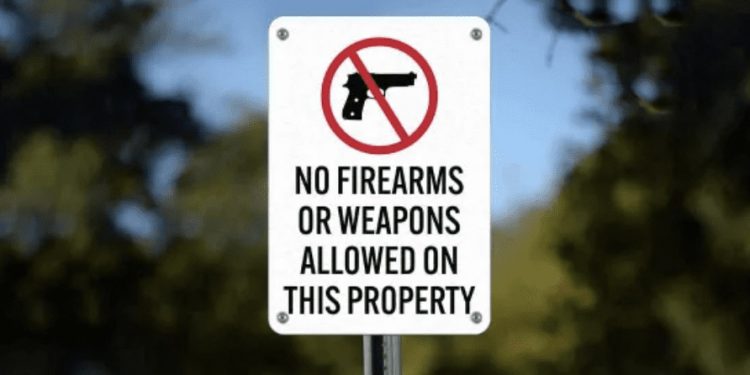 학생이 학교에 총기 가져오면 부모 처벌하는 법 추진