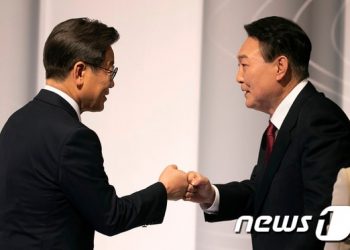 이재명 “다 접었다” 했지만…尹에 들이밀 청구서 한보따리